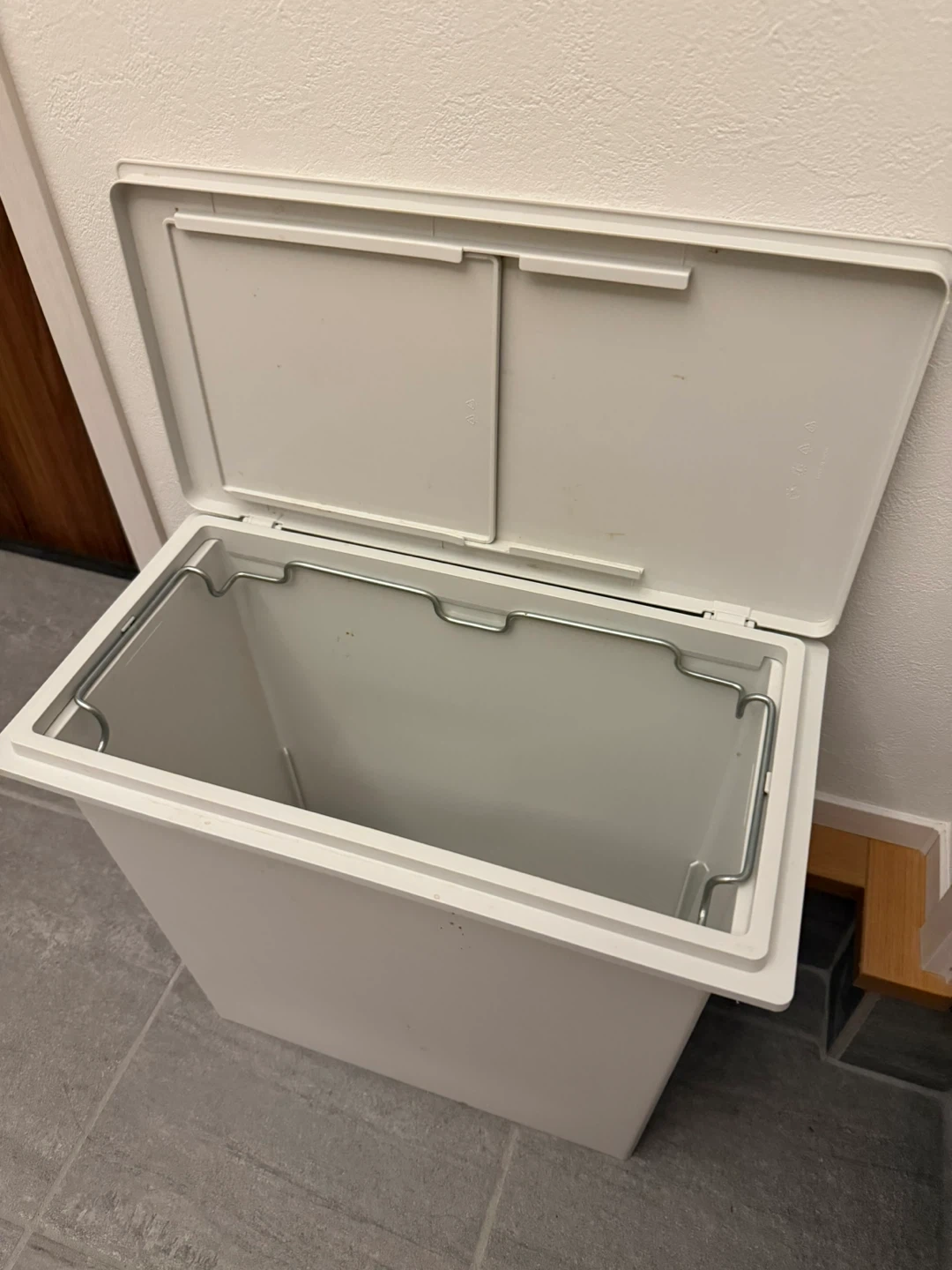 無印良品 ゴミ箱 蓋付きの写真2枚目