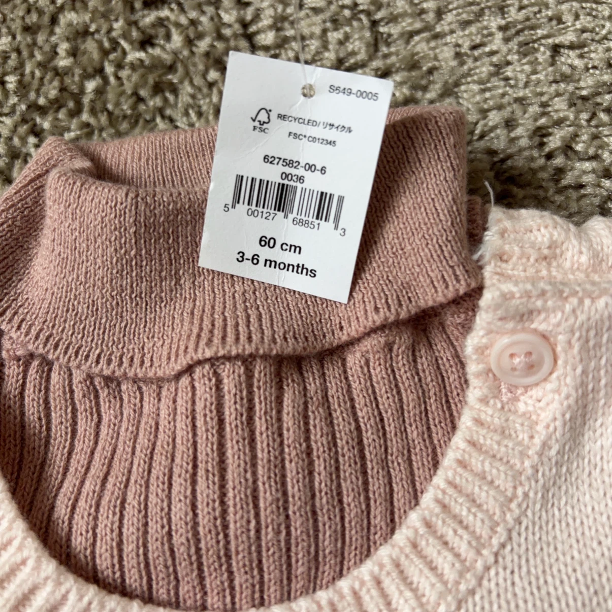 ベビー ニットセットアップ 60cm 3-6ヶ月の写真2枚目