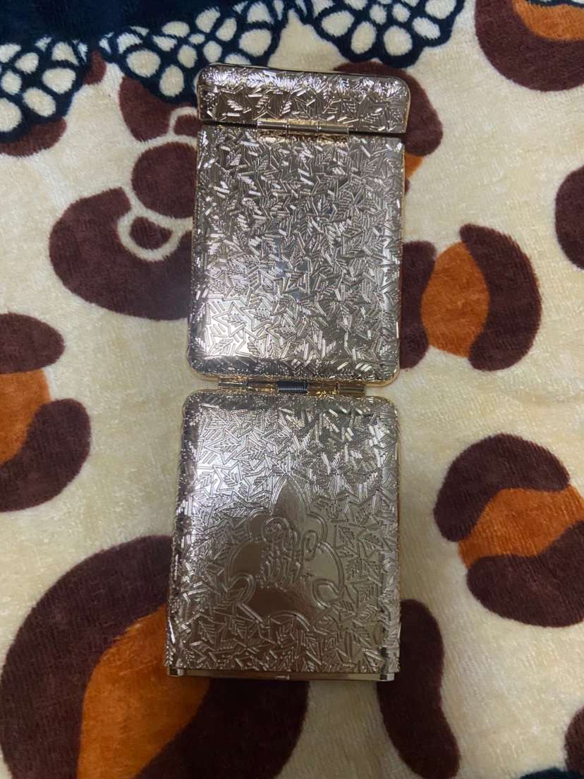 新品　シガレットケース ゴールドカラー 唐草模様 アラベスク柄風　携帯用　cigarette caseの写真2枚目