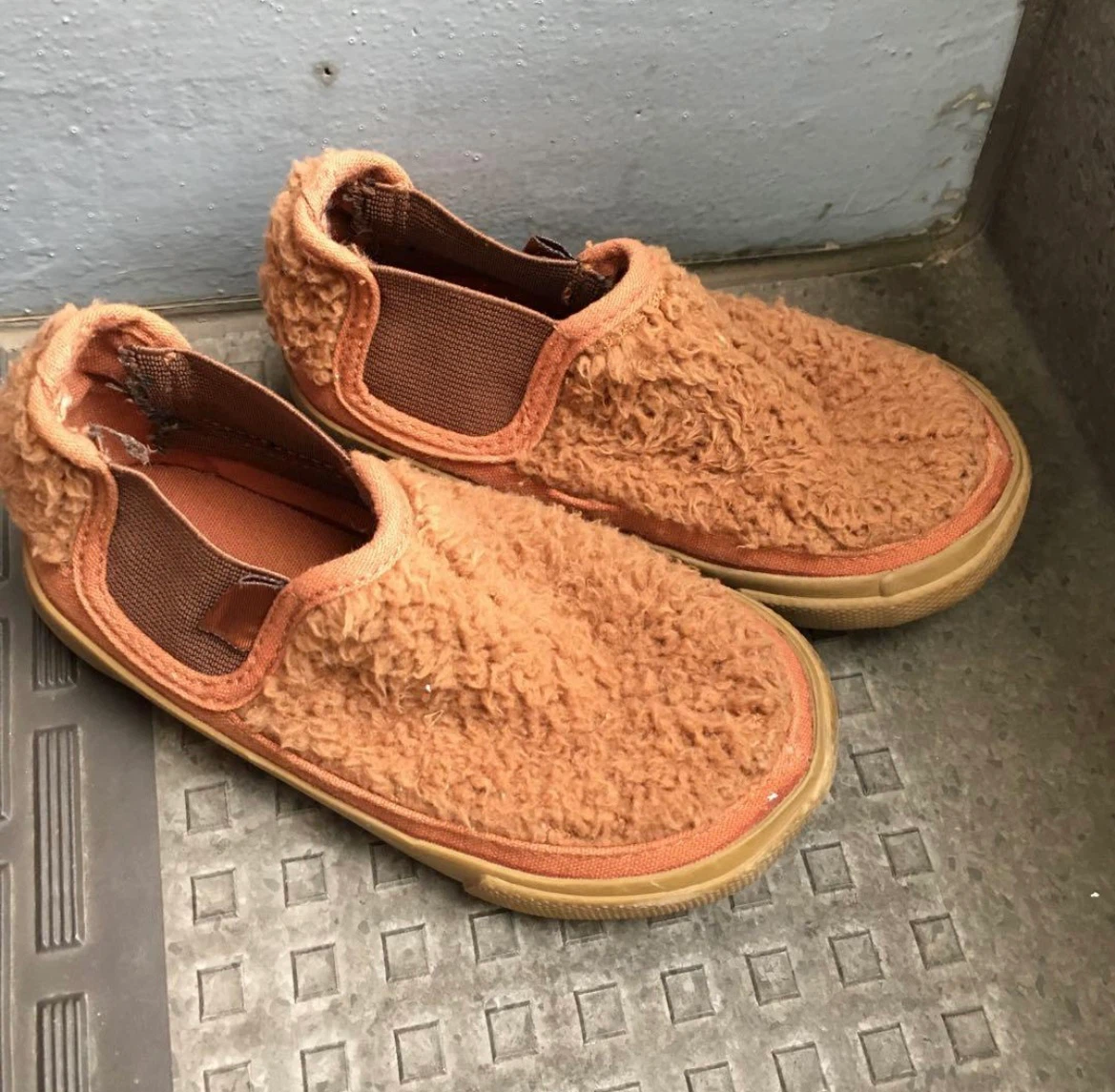 16センチ　スニーカー　靴の写真2枚目