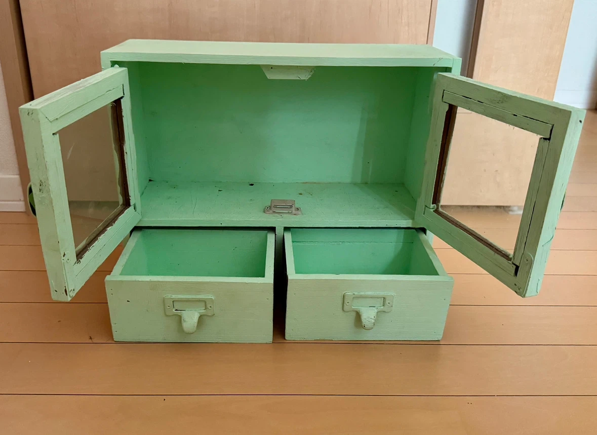Salut木製ミニキャビネット パステルグリーンの写真2枚目
