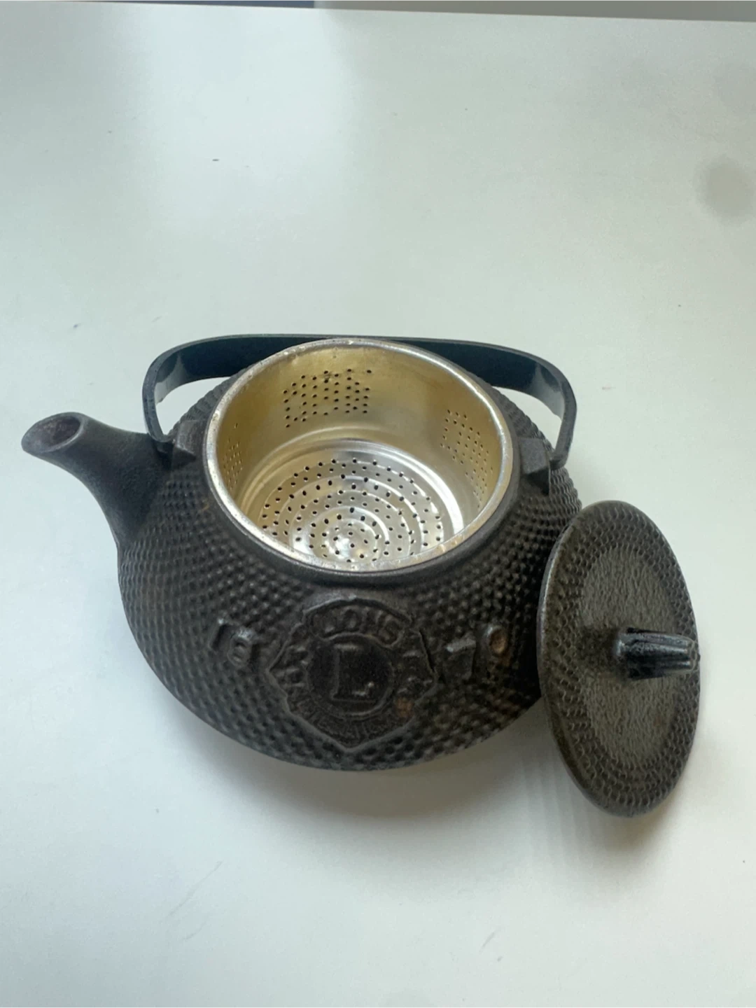 希少 鉄瓶 鋳鉄製 ライオンズクラブ記念品 伝統工芸 南部鉄器 155の写真2枚目