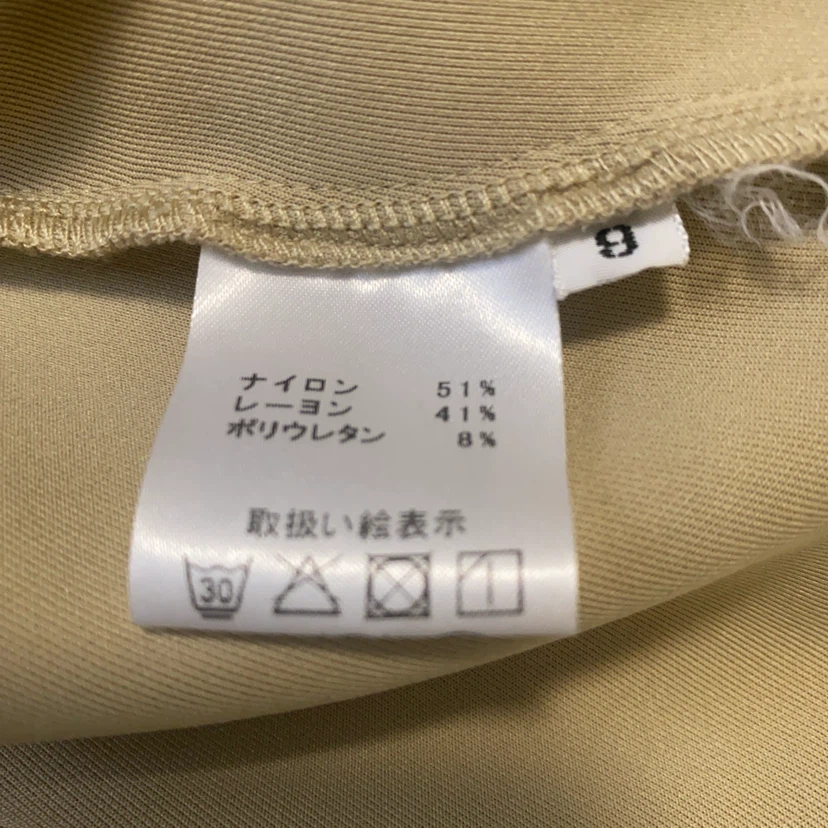 レディース パーカー ベージュの写真3枚目