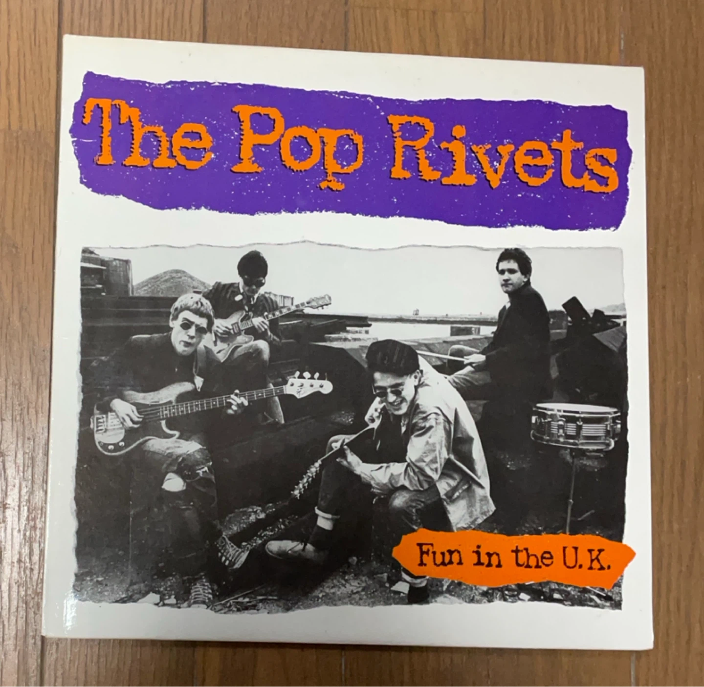 ポップ リヴェッツ　ファン イン ザ U.K. 中古レコード