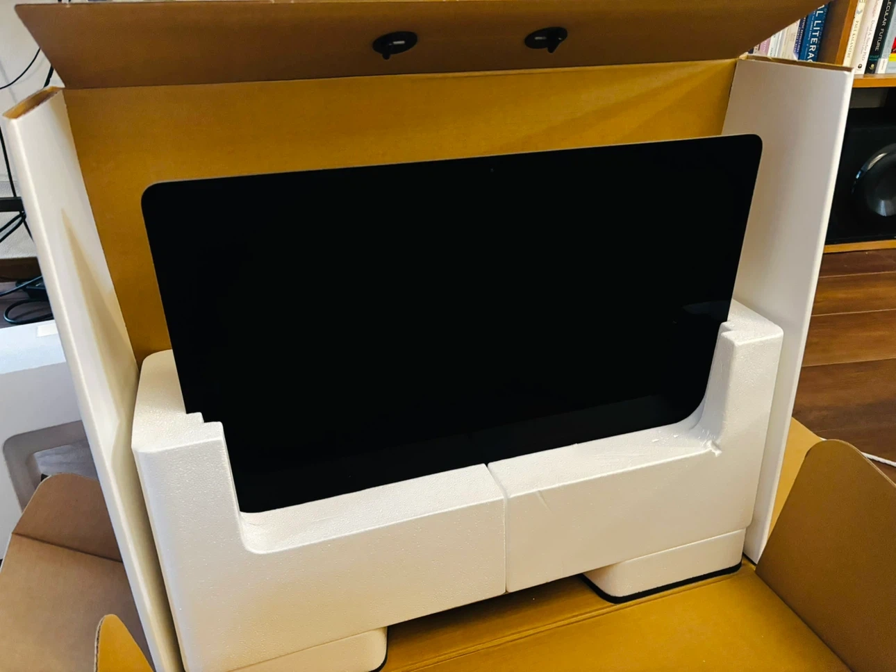 【9/19まで引取】iMac 21.5インチ 起動確認済 キーボード・マウス付の写真2枚目