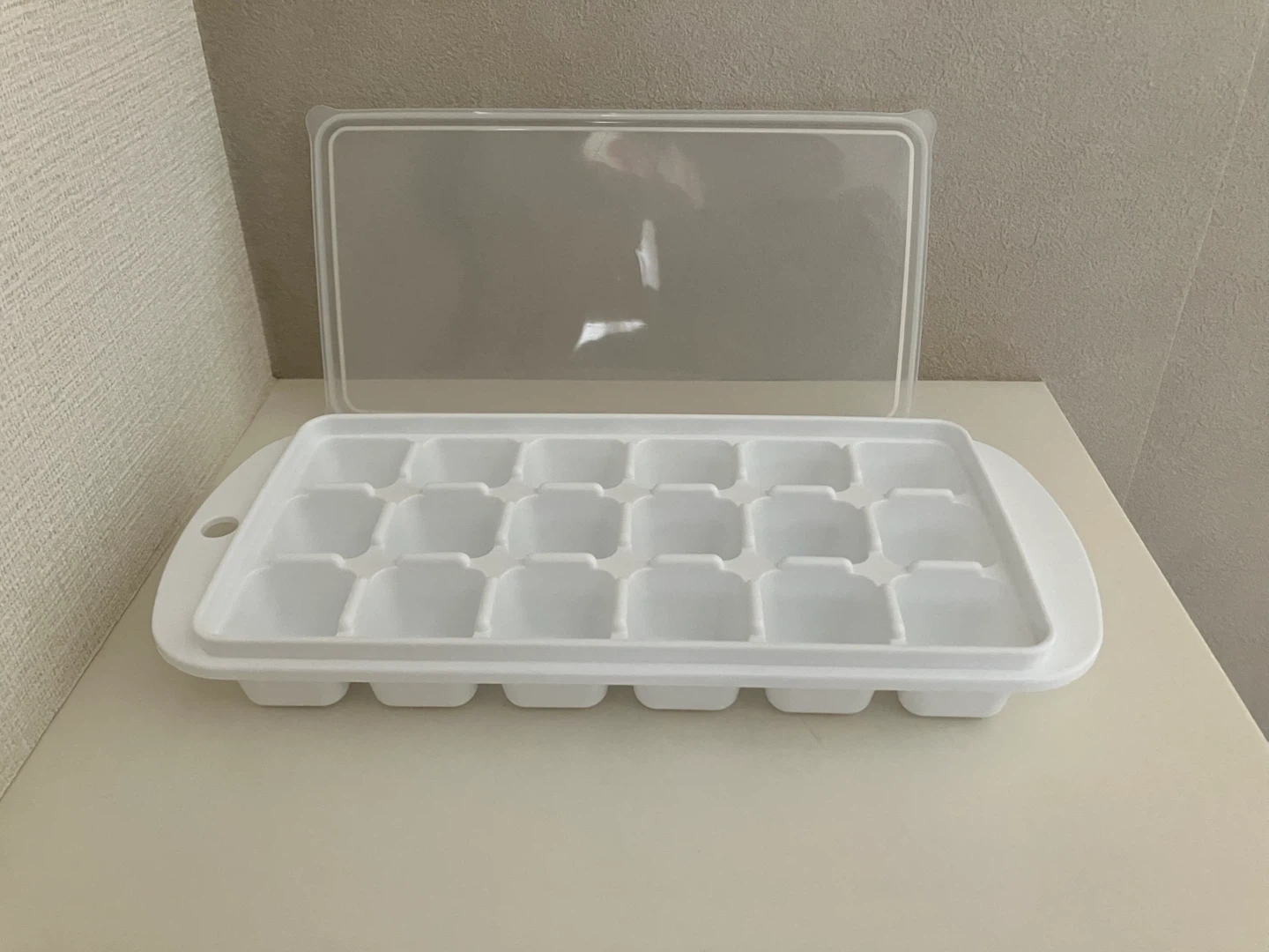 フタ付き製氷皿