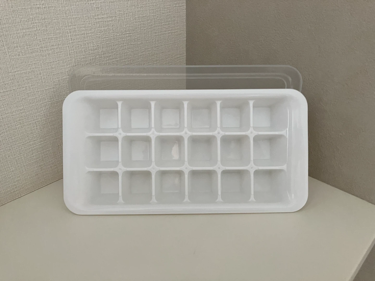 ふた付き製氷皿の写真2枚目