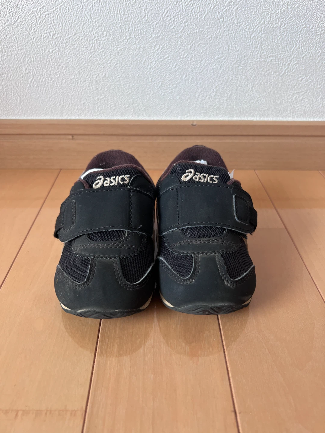 アシックス キッズ スニーカー 13.5cm ブラック