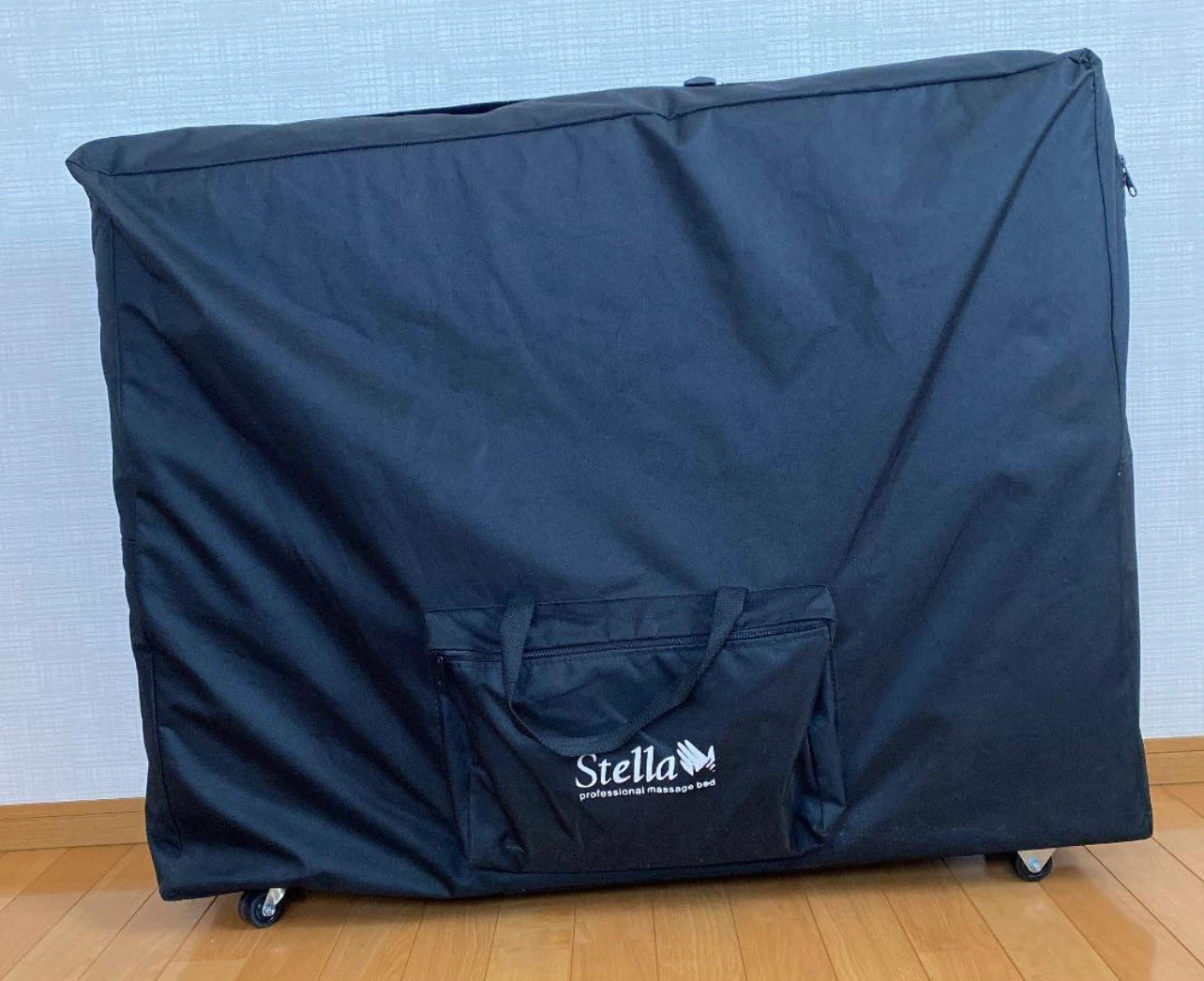 Stella    折りたたみマッサージベッド　チェアー　収納バッグ付き定価15000円の写真8枚目