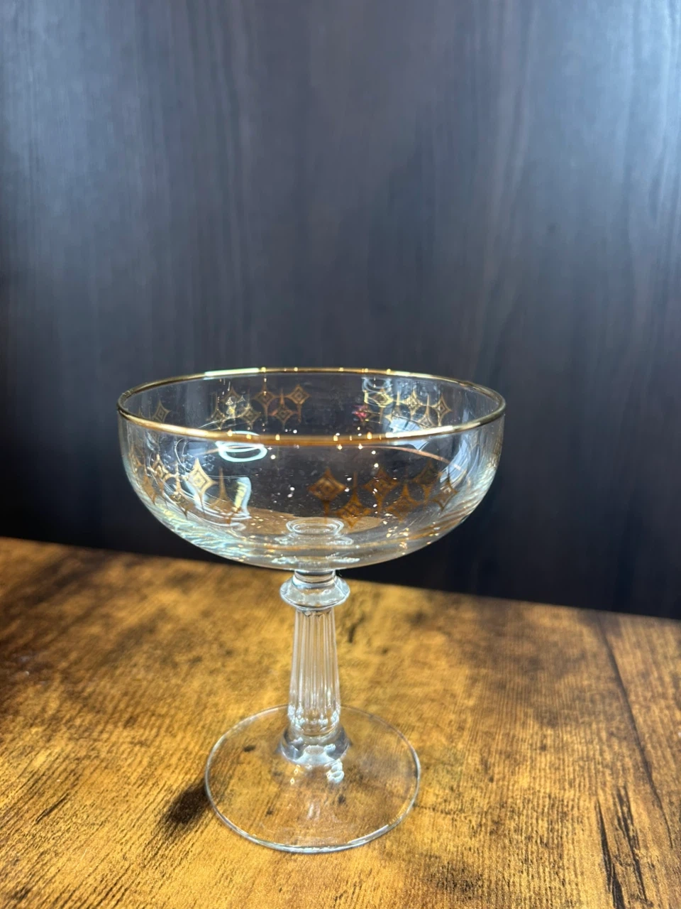 Vintage Gold-Rimmed Coupe Glasses (Set of 8)の写真10枚目