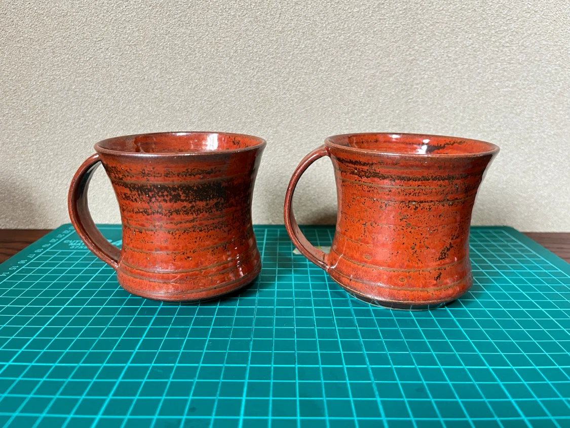 陶器 マグカップ 2個セット 赤系の写真3枚目