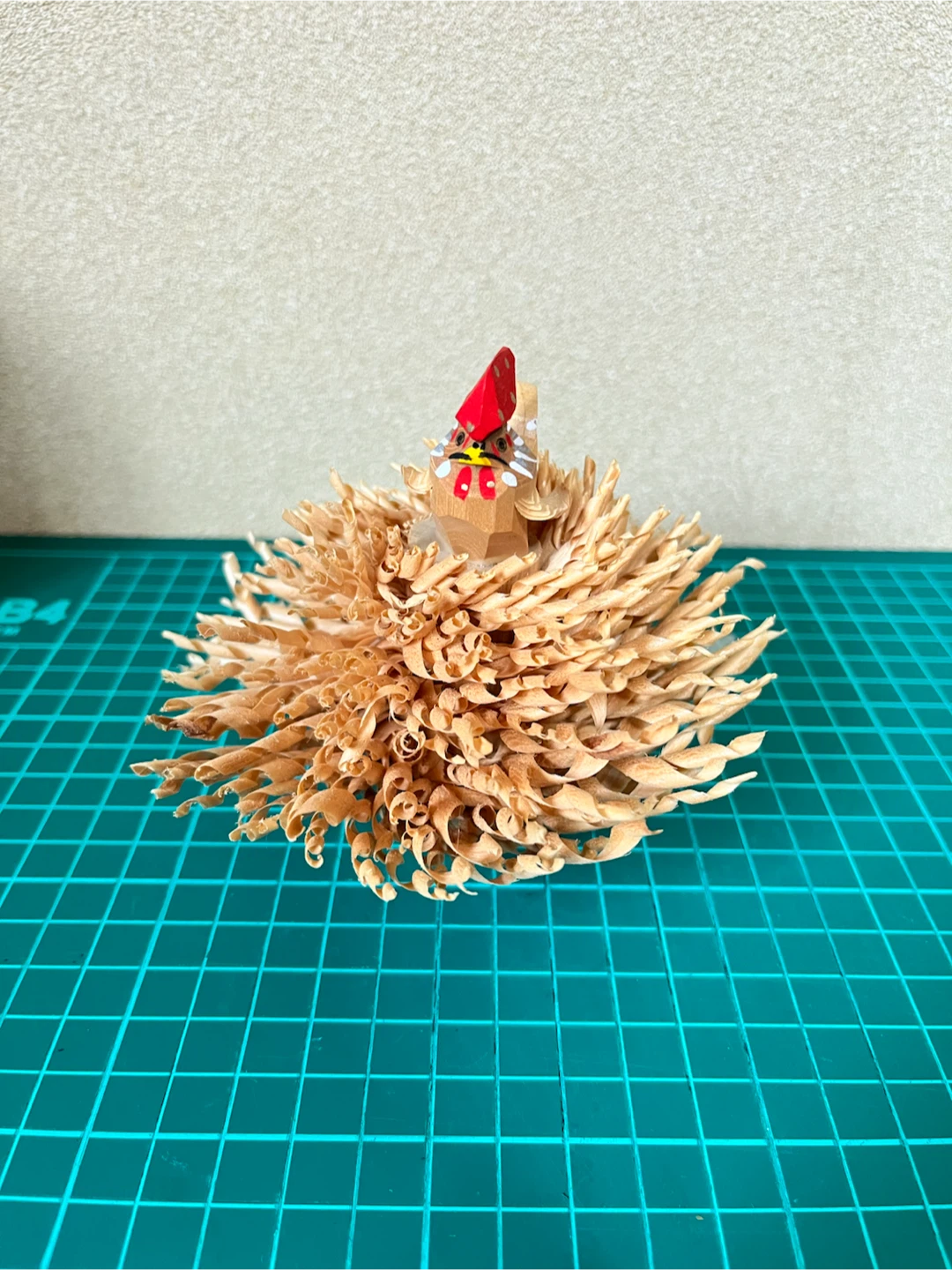 笹野一刀彫 鶏 民芸品 伝統工芸の写真2枚目