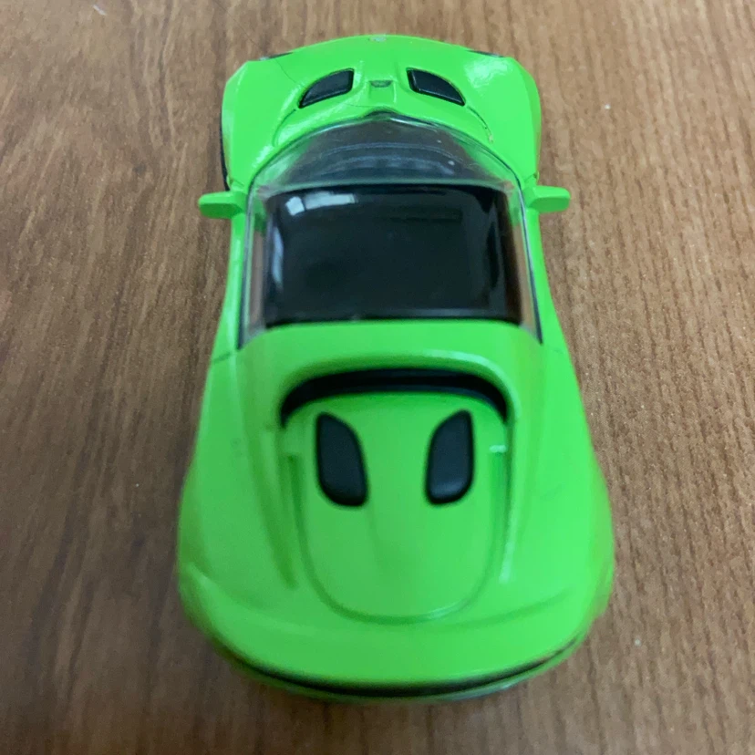 ミニカー スポーツカー グリーンの写真2枚目