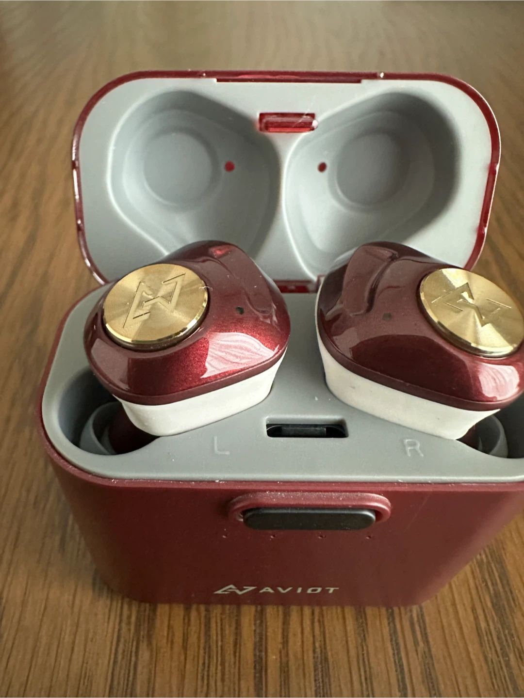 アビオット フルワイヤレスイヤホン