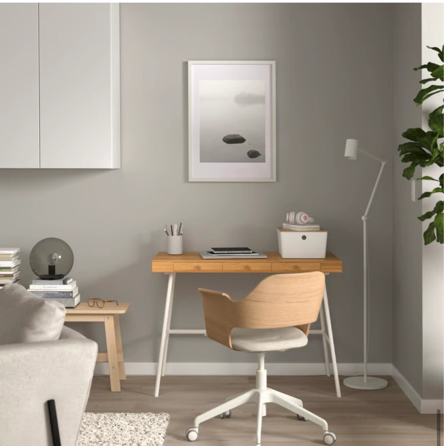 IKEA リルオーセンデスク 幅102cm 定価: 16,990円の写真6枚目