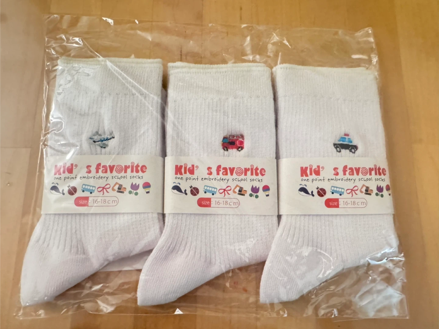 新品未使用 キッズソックス Kid’s Favorite 靴下 3足セット 16-18cm 乗り物柄