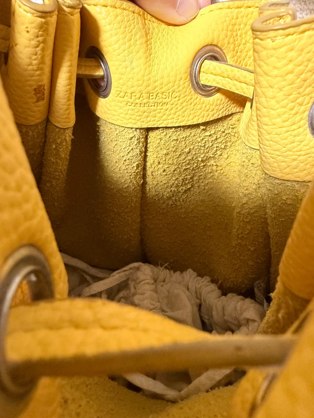 ザラ ベーシック 巾着バッグ イエローの写真2枚目