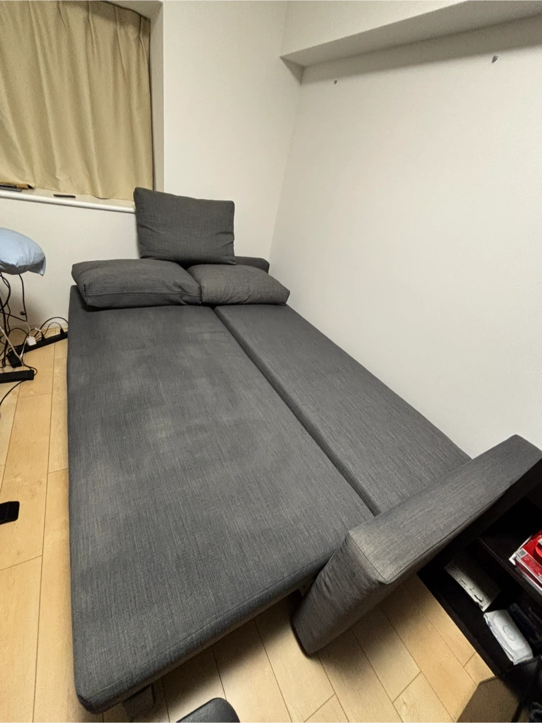 IKEA ソファベッド ダークグレー|ダブルサイズ・収納付きの写真5枚目