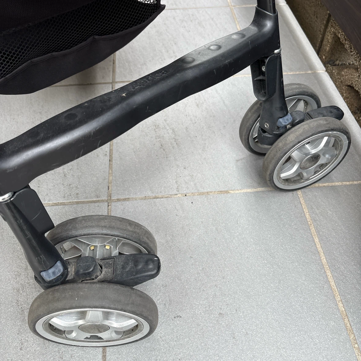 Aprica アップリカ ラクーナビッテ Luxuna Bitte A型ベビーカー 両対面式 パープル系の写真9枚目