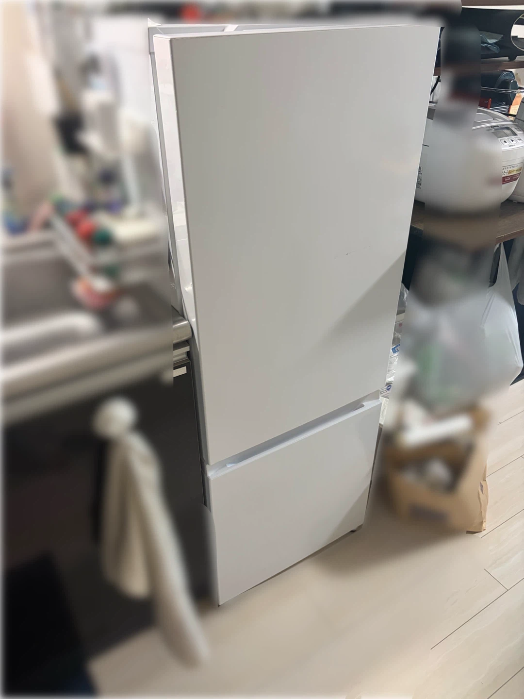 Hisense 冷蔵庫154L amadana AT-RF150-WH 2ドア