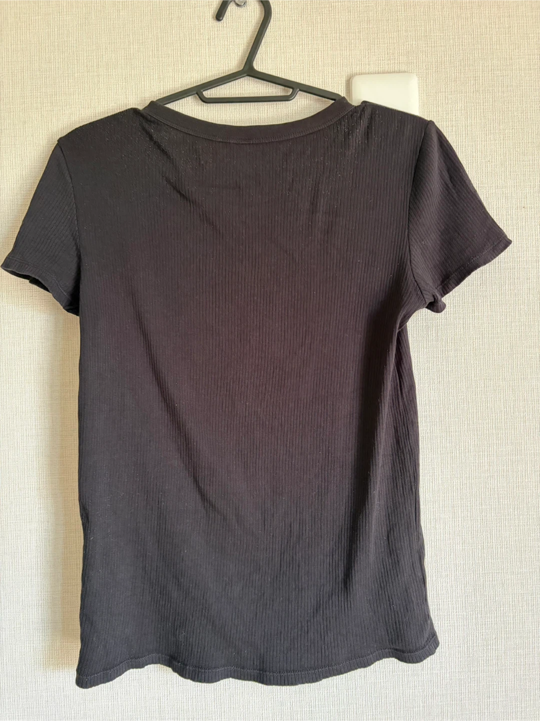 ユニクロ リブクルーネックTシャツ 黒 Mサイズの写真5枚目