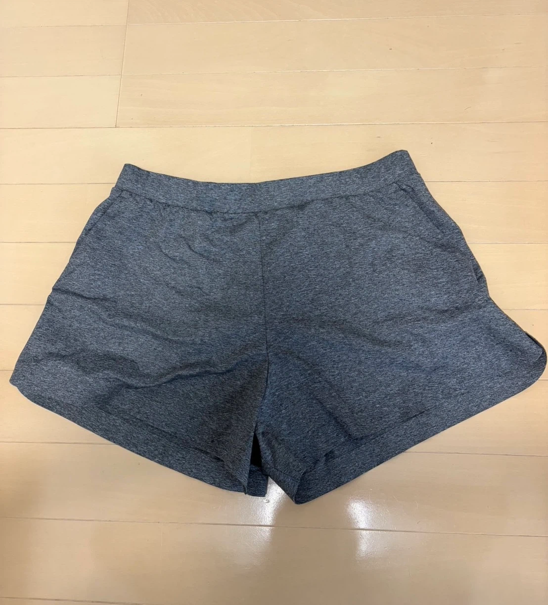 ユニクロ ショートパンツ グレー Lサイズ