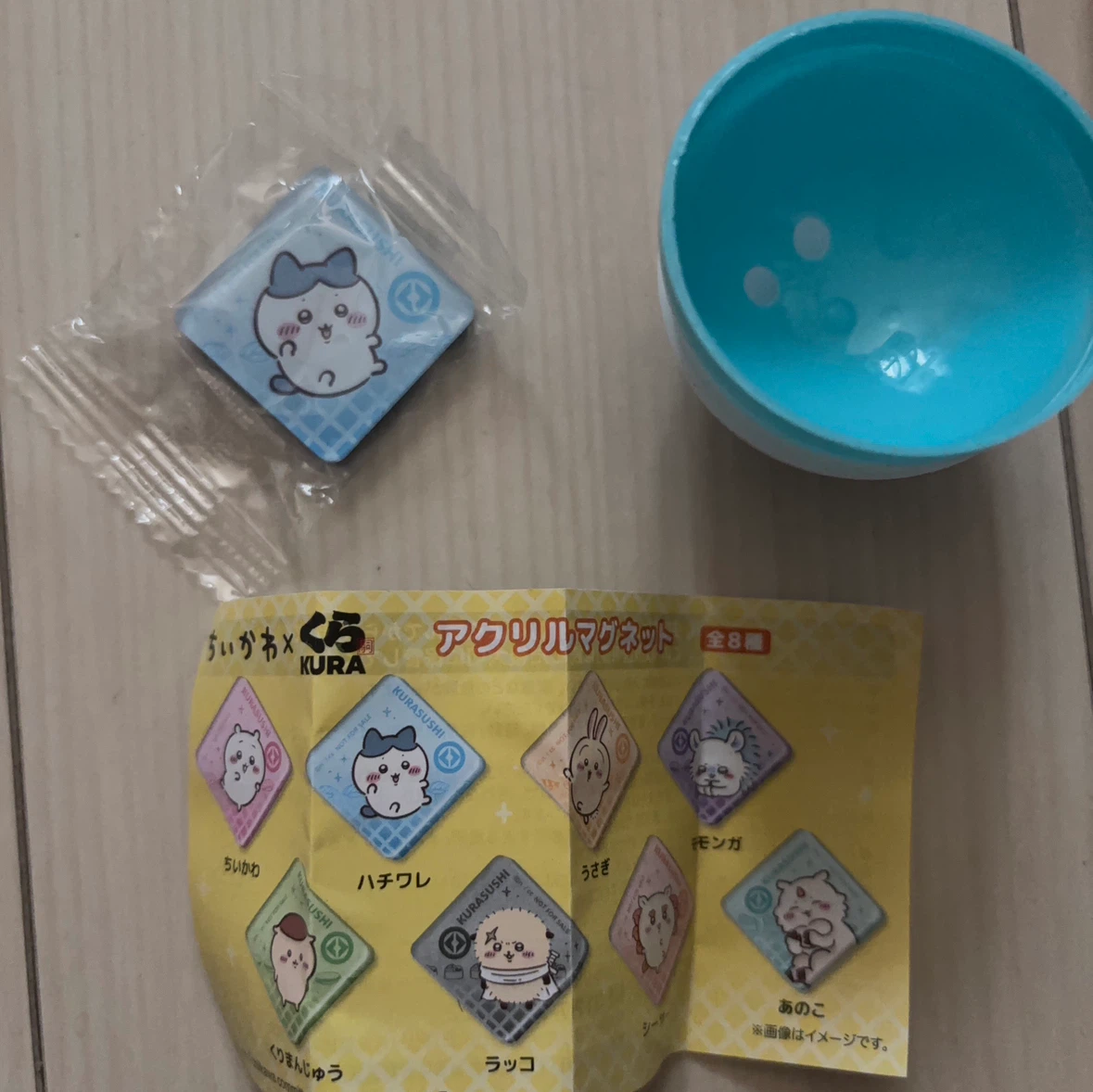 ちいかわ×くら寿司 アクリルマグネット ハチワレ