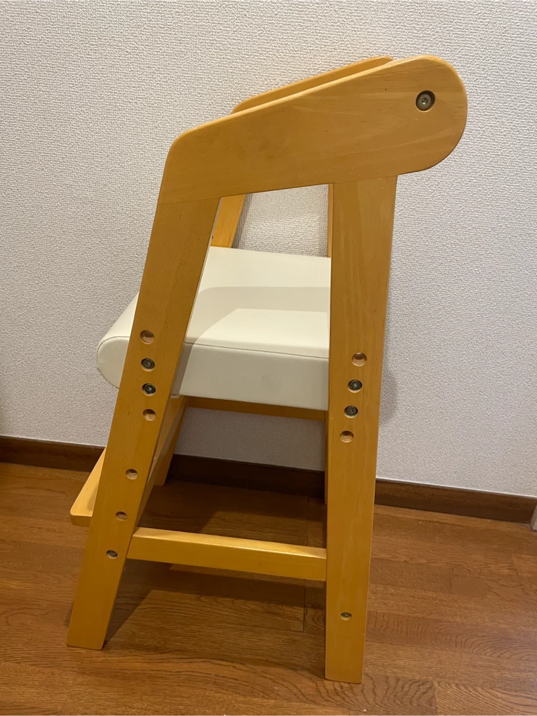木製ハイチェア 高さ調節可能 キッズチェアの写真2枚目