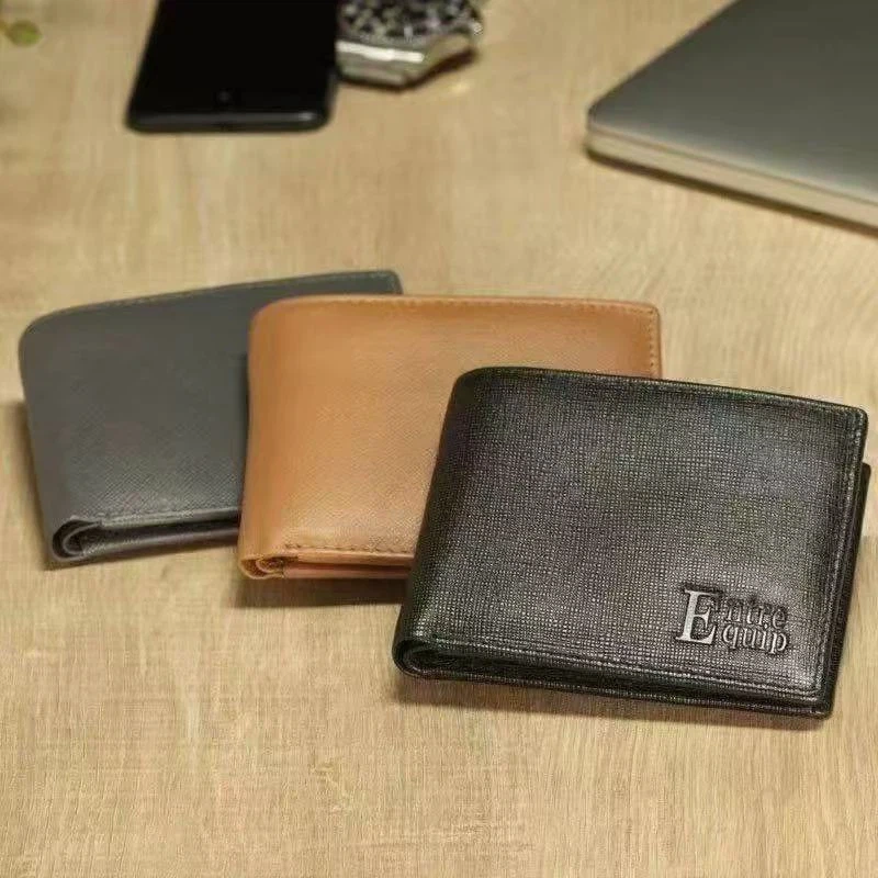 エントレクィップ 二つ折り財布