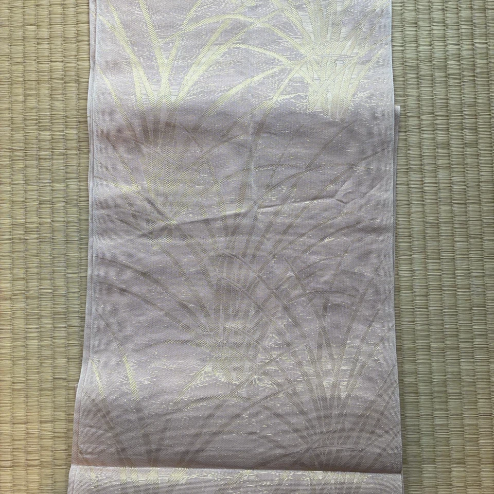 薄ピンク 金糸 草花模様 夏袋帯