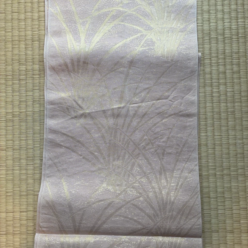 薄ピンク 金糸 草花模様 夏袋帯