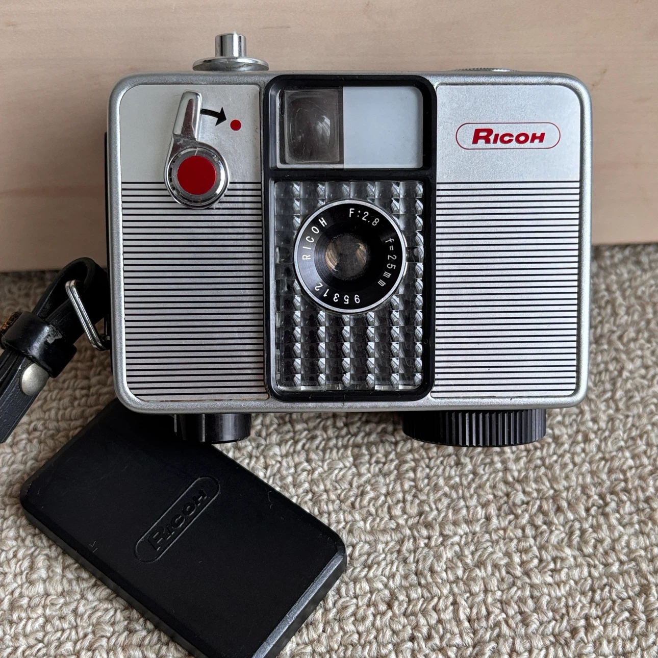 「RICOH AUTO HALF S（リコー オートハーフS）」