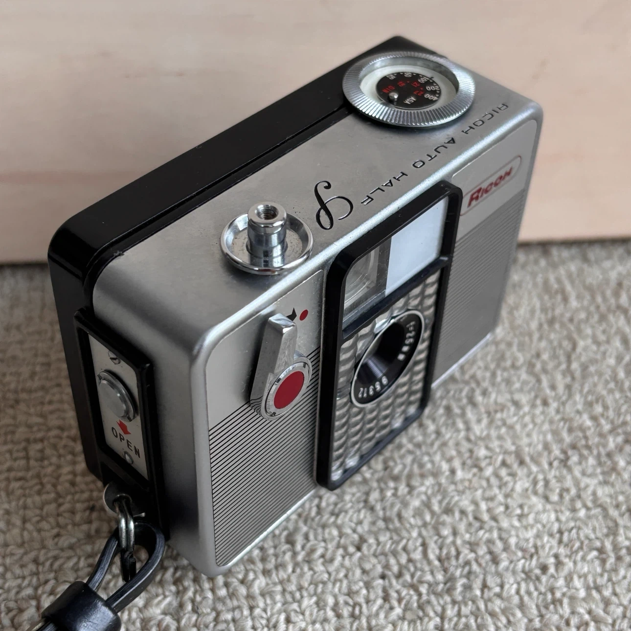 「RICOH AUTO HALF S(リコー オートハーフS)」の写真3枚目