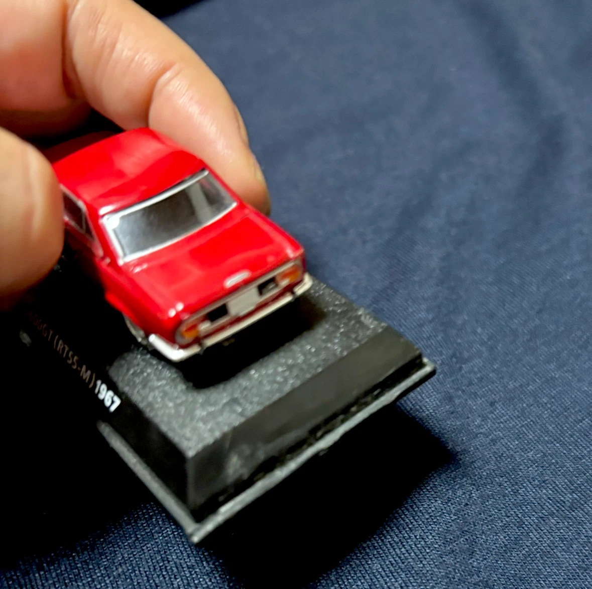 絶盤名車　トヨタ1600 GT 1/64スケール　ミニカーの写真5枚目