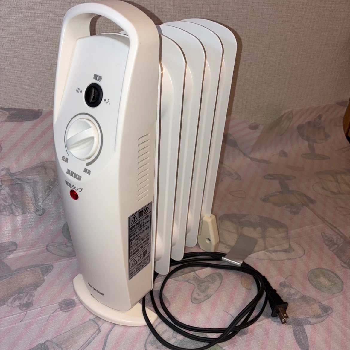 アイリスオーヤマ ミニオイルヒーター IOH-505K-W