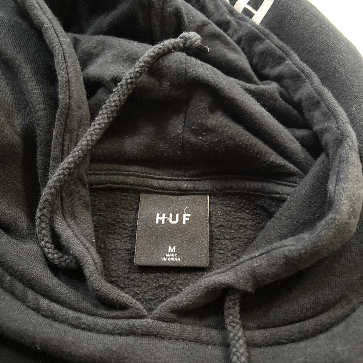 H.u.fハフ のフーデイ パーカー ブラック Mサイズの写真6枚目