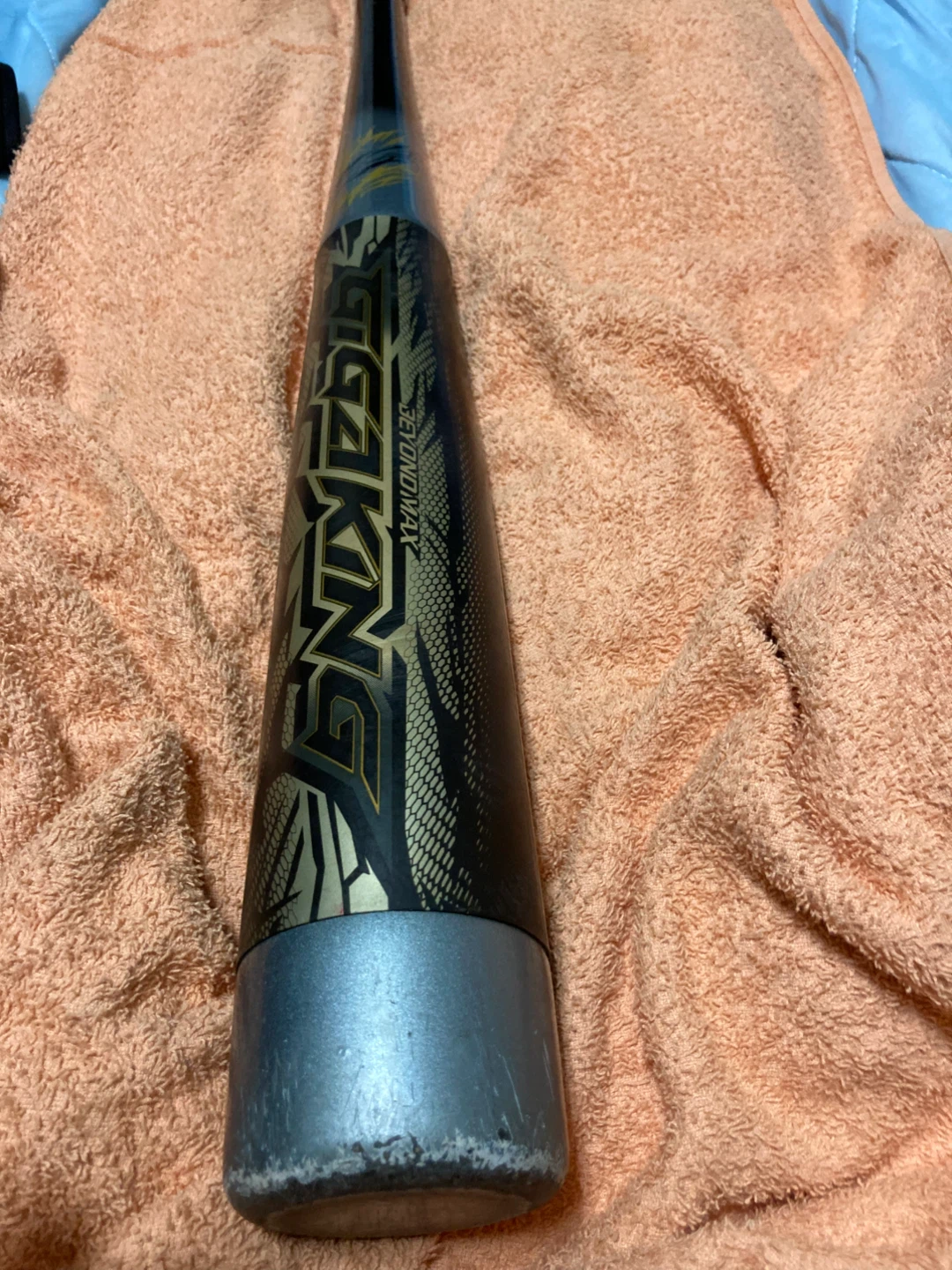 ミズノ ビヨンドマックス ギガキング 84cm 軟式バットの写真3枚目