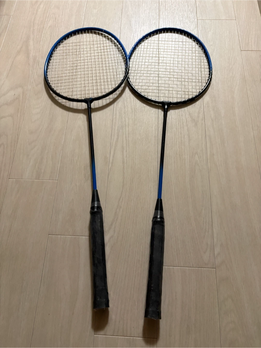 バドミントンラケット 2本セット