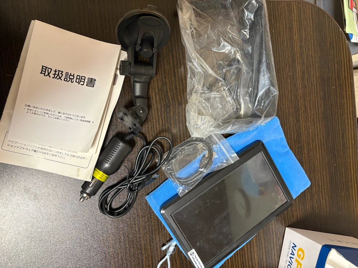 7インチ ポータブルナビゲーション GPS 本体の写真2枚目