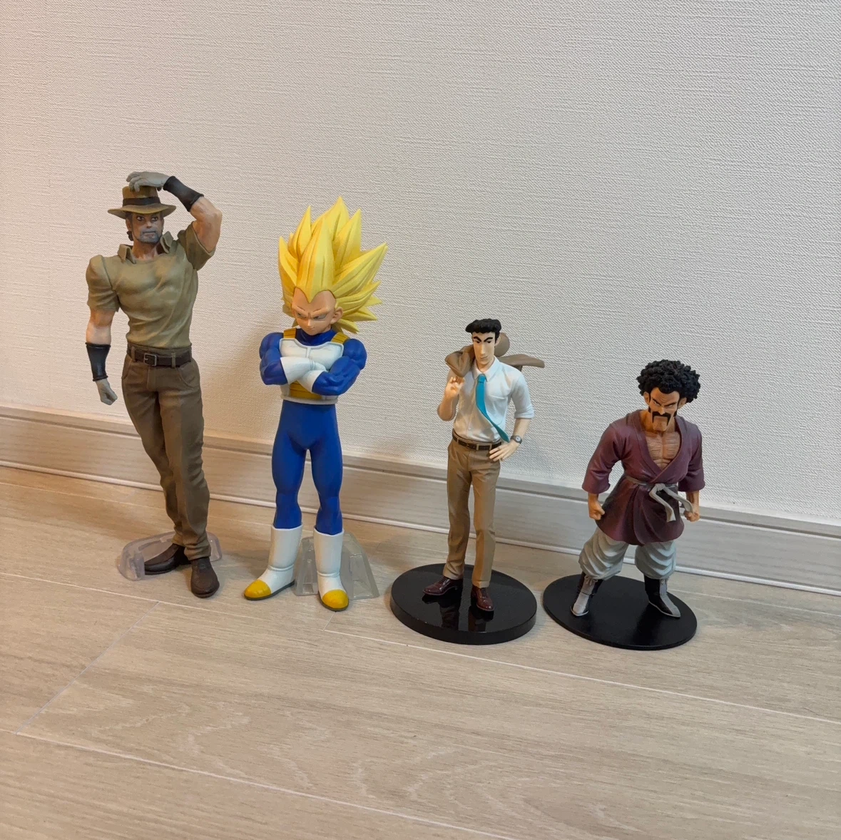 【まとめ買い割:単品購入可能】ジョジョ ドラゴンボール フィギュア 4体セット