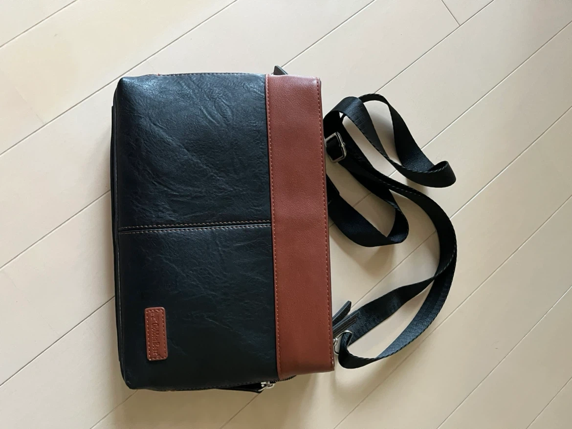 ゴールデンベア ショルダーバック 黒×茶