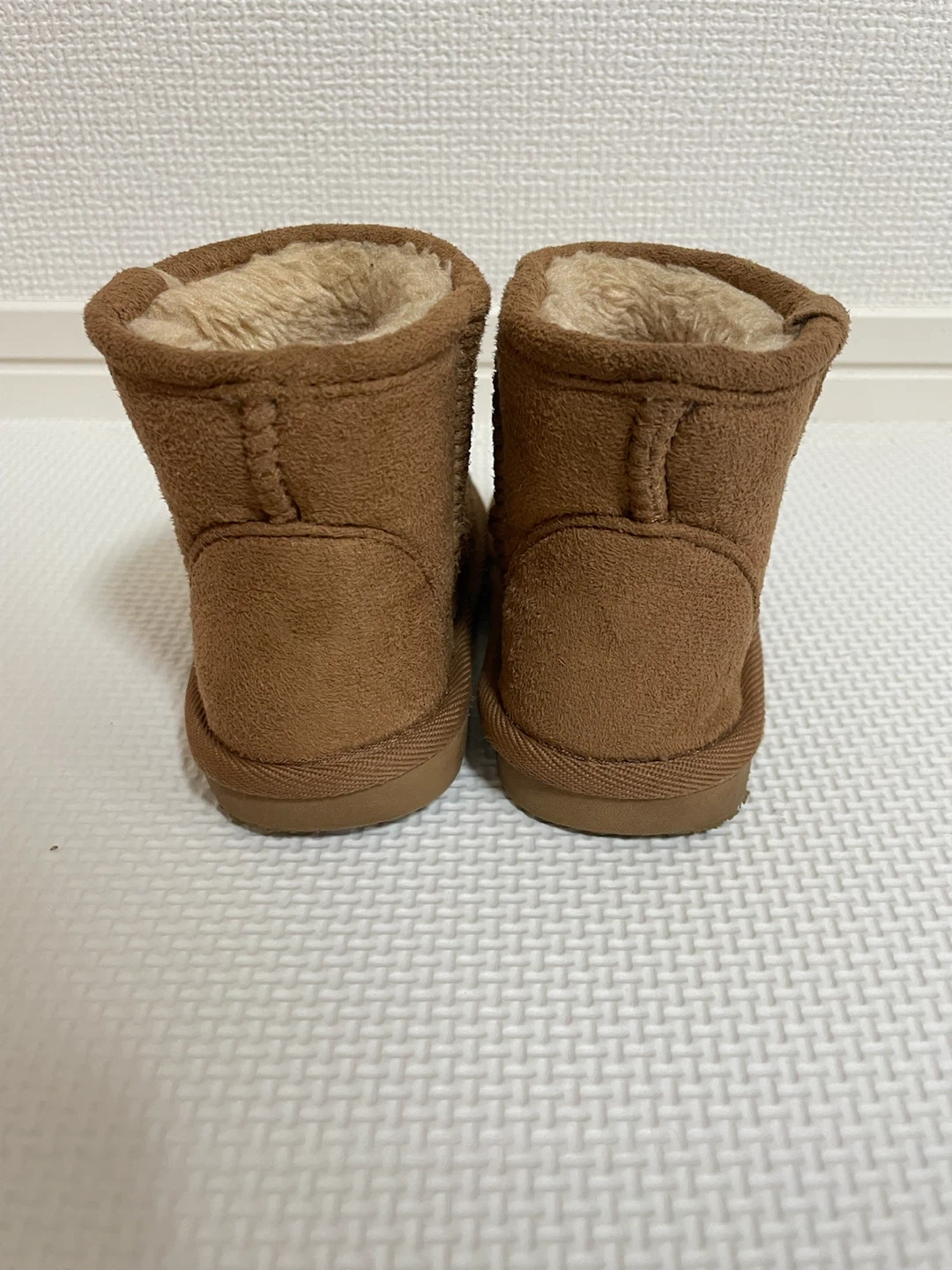 ブリーズ ムートンブーツ 茶 14.5cmの写真2枚目