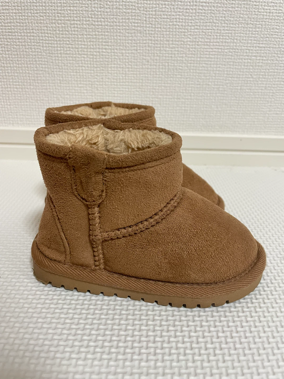 ブリーズ ムートンブーツ 茶 14.5cmの写真4枚目