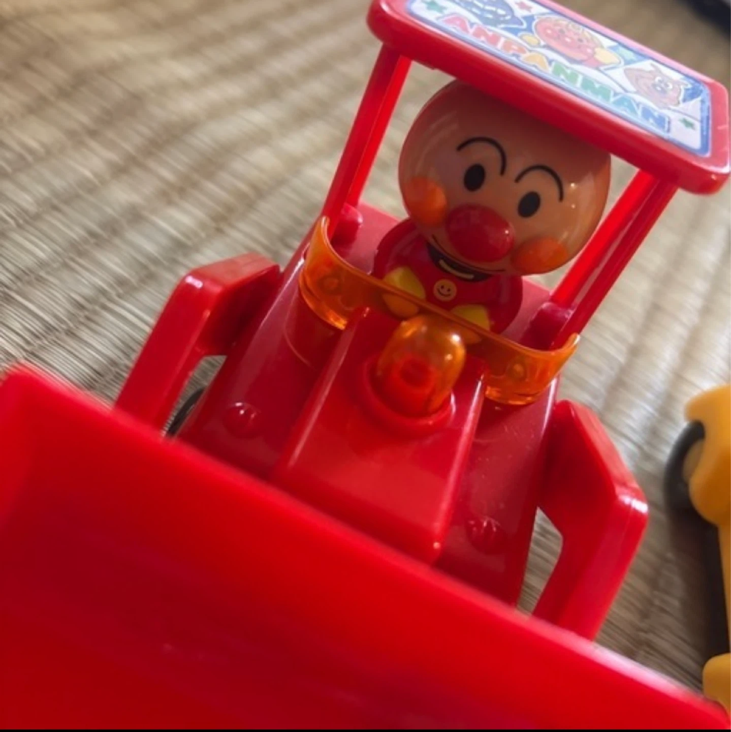 アンパンマン ミニカー 2台セットの写真2枚目