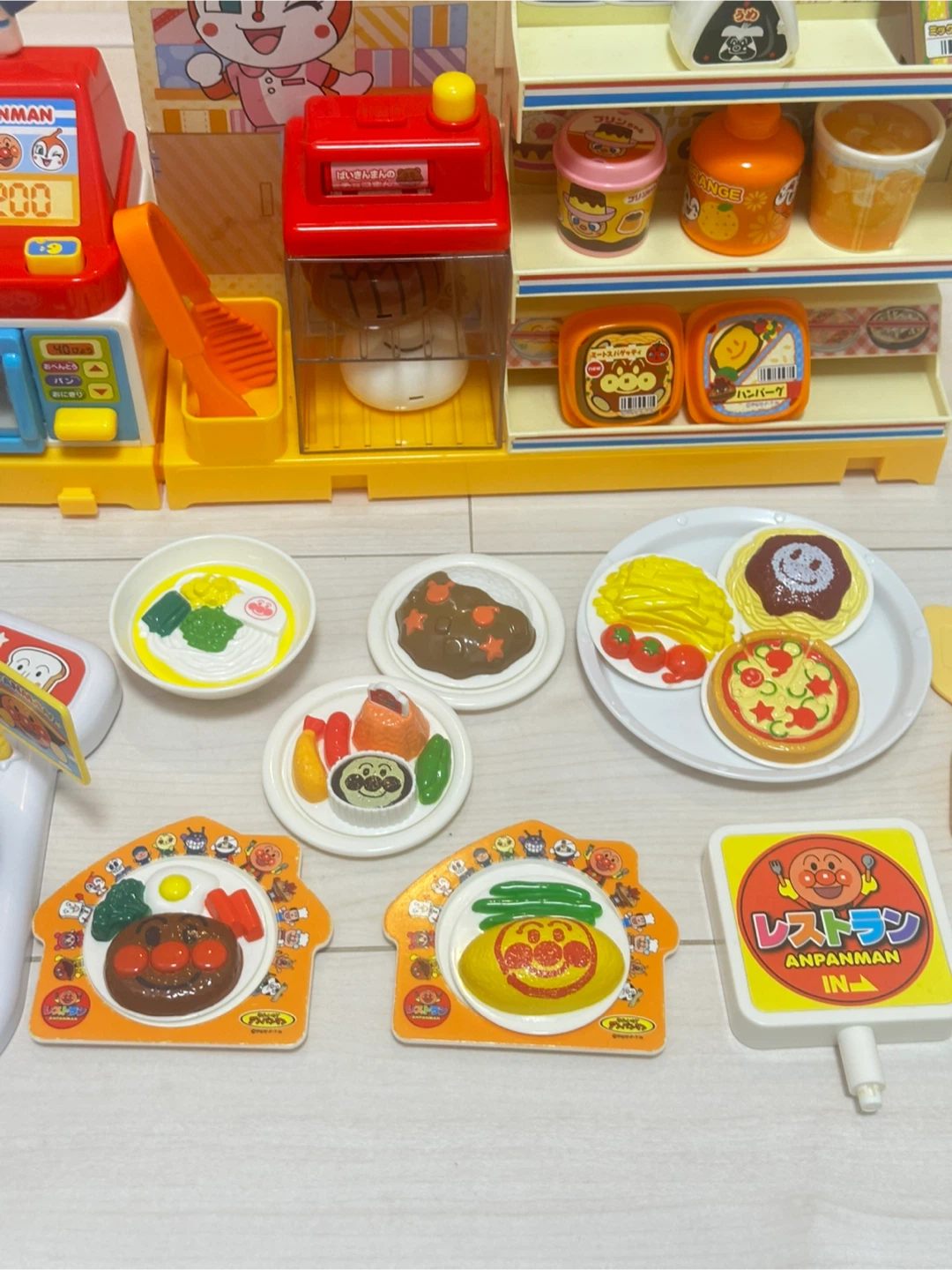 【早い者勝ち！】アンパンマン　コンビニ　レストランの写真2枚目