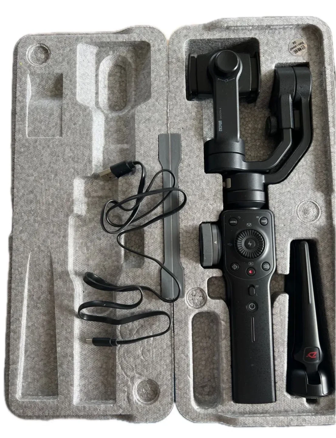 【ジンバル】ZHIYUN SMOOTH 4 スマートフォン　プロ仕様　3軸電動スタビライザー