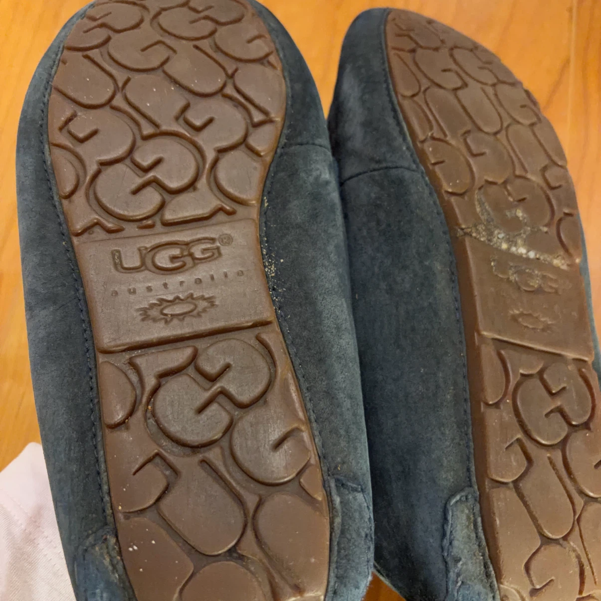 アグ ファー モカシン 25cm ネイビーの写真2枚目