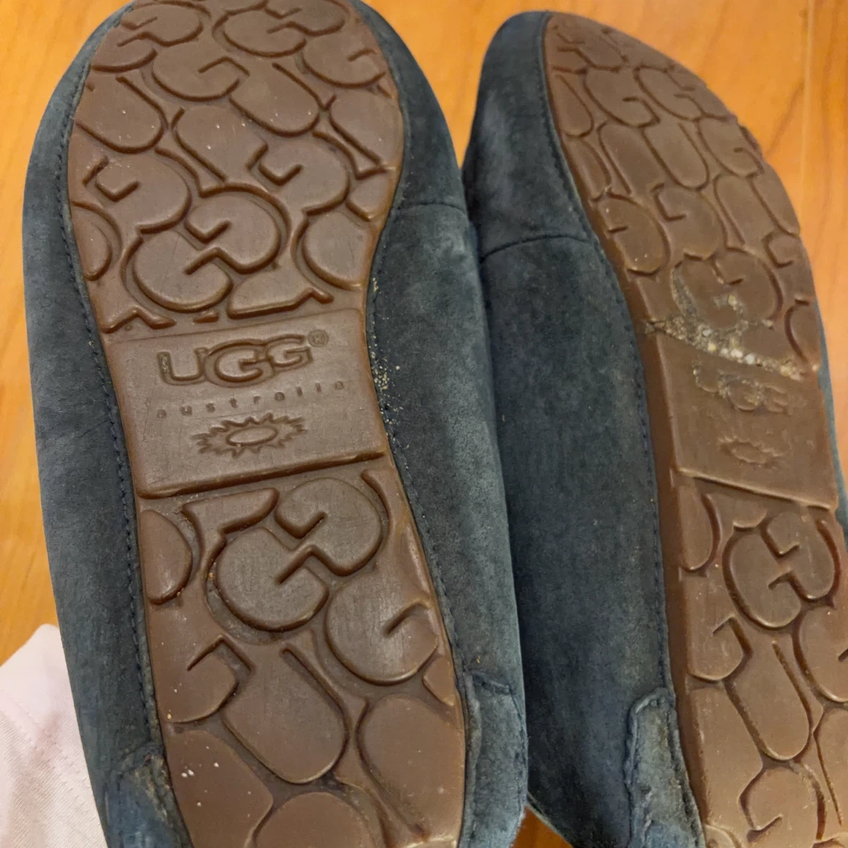 アグ ファー モカシン 25cm ネイビーの写真2枚目