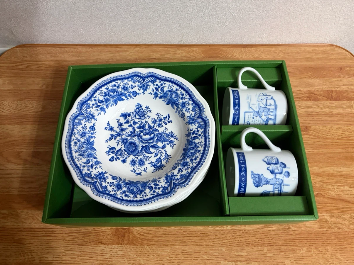 ⭐︎新品⭐︎ニッコー 食器セット マグカップ ×2プレート×5