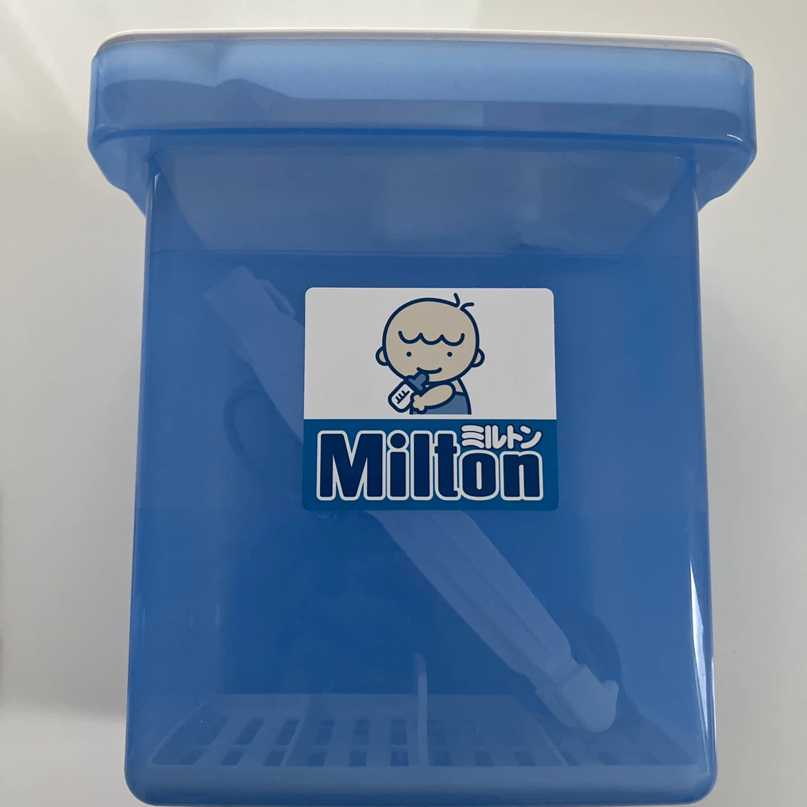 ミルトン 専用容器 薬液消毒セットの写真2枚目